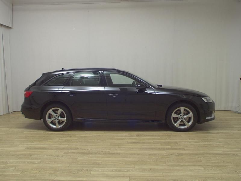 Schwarz Gebraucht 2020 Audi A4 Advanced Kombi | 17.880 € (Fairer Preis) - Bild 1/4