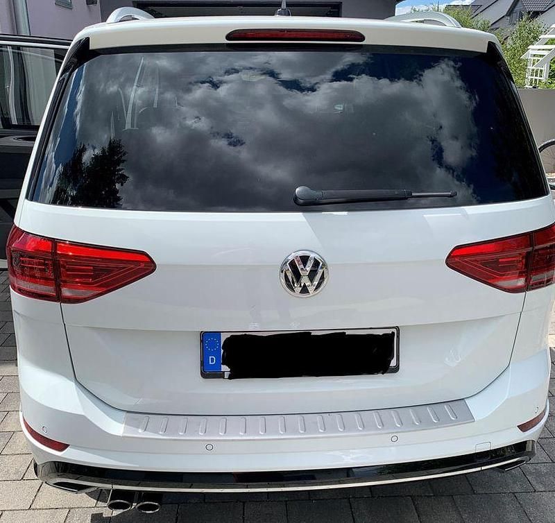 Gebraucht VW Touran R-line 179 PS (131 kW) 2017 Weiß Van / Kleinbus