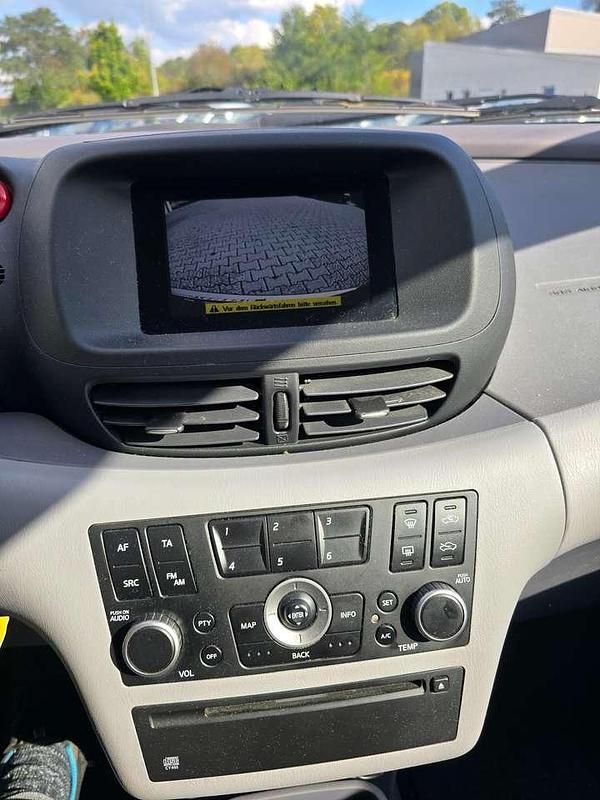 Gebraucht Nissan Almera Tino Acenta+ 116 PS (85 kW) 2005 Platinum silver Van / Kleinbus