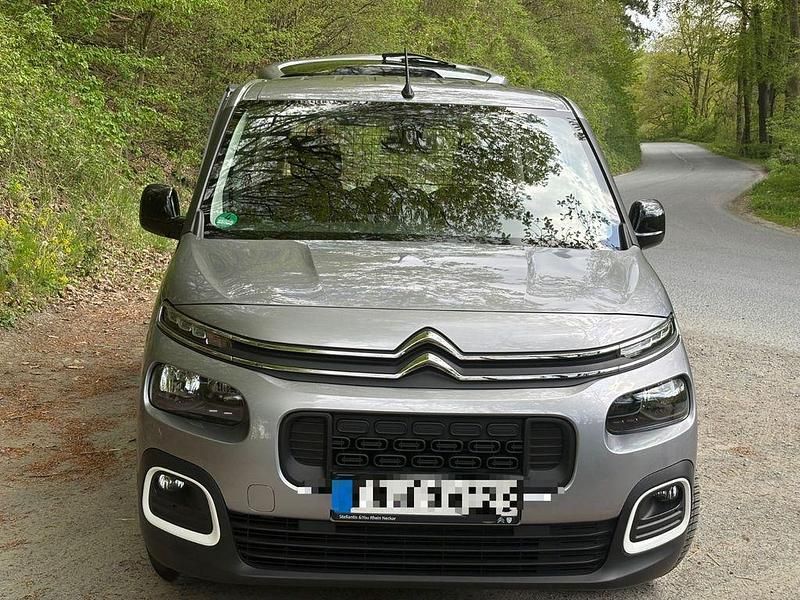Second-hand Citroën Berlingo 110 CP (80 kW) 2023 Gri Monovolum