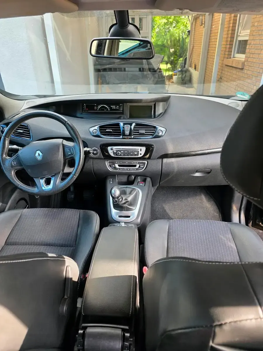 Gebraucht Renault Grand Scénic III Bose Edition 131 PS (96 kW) 2013 Schwarz Van / Kleinbus