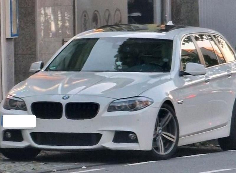 Weiß Gebraucht 2012 BMW 528 M Sport Kombi | 14.500 € (Etwas zu teuer) - Bild 1/4
