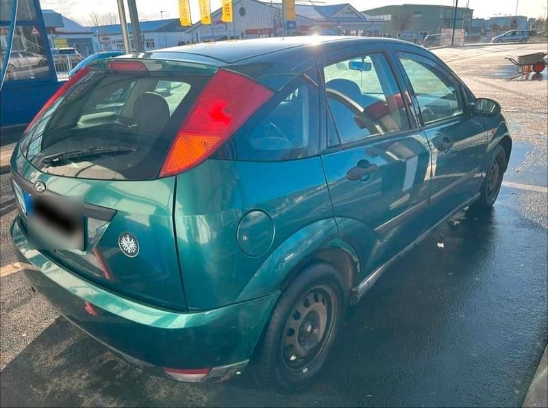 Gebraucht Ford Focus 101 PS (74 kW) 1999 Grün Kleinwagen