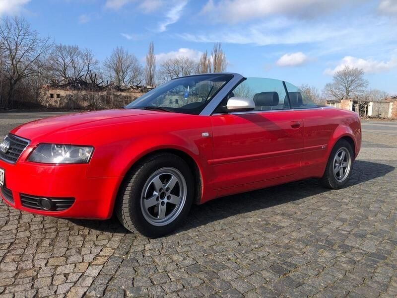 Rot Gebraucht 2004 Audi A4 Cabriolet Cabrio | 4.998 € (Fairer Preis) - Bild 1/4