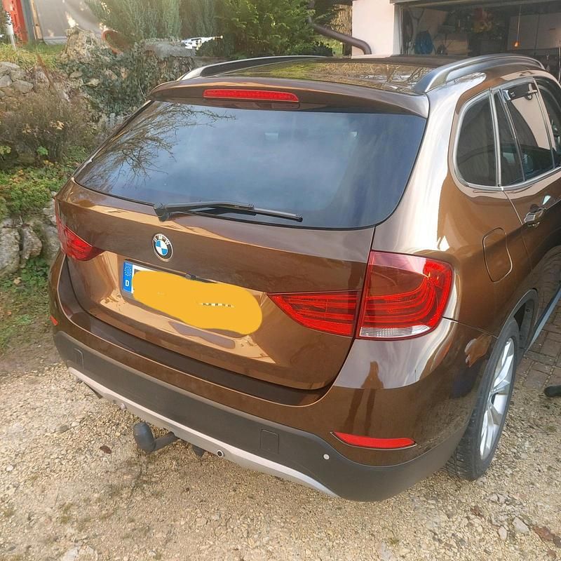 Gebraucht BMW X1 150 PS (110 kW) 2012 Braun SUV