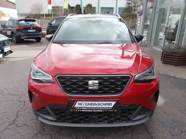 Gebraucht Seat Arona FR 110 PS (80 kW) 2022 "desire" rot, mitternachtsschw SUV