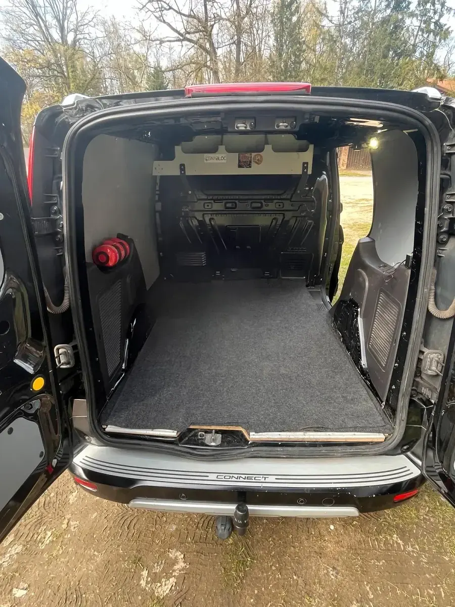 Gebraucht Ford Transit Connect 120 PS (88 kW) 2017 Schwarz Van / Kleinbus