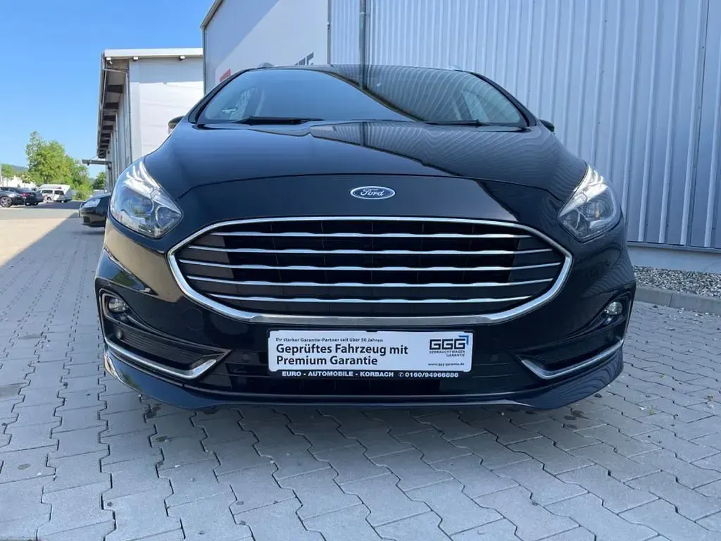 Gebraucht Ford S-MAX Titanium 150 PS (110 kW) 2020 Schwarz Van / Kleinbus