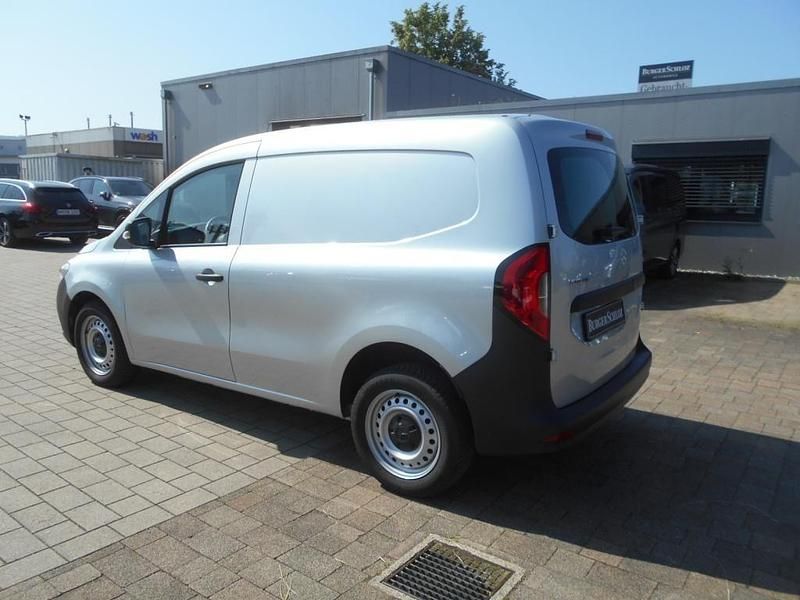 Gebraucht Mercedes Citan 113 131 PS (96 kW) 2023 Silber Van / Kleinbus