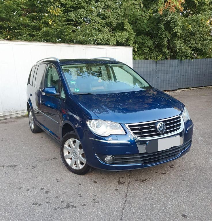 Blau Gebraucht 2007 VW Touran Highline Van / Kleinbus | 5.500 € (Etwas zu teuer) - Bild 1/4