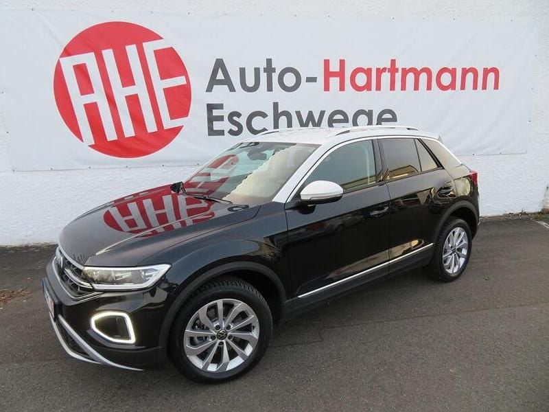 Gebraucht VW T-Roc Style 150 PS (110 kW) 2024 Deep black perleffek (metallic) SUV