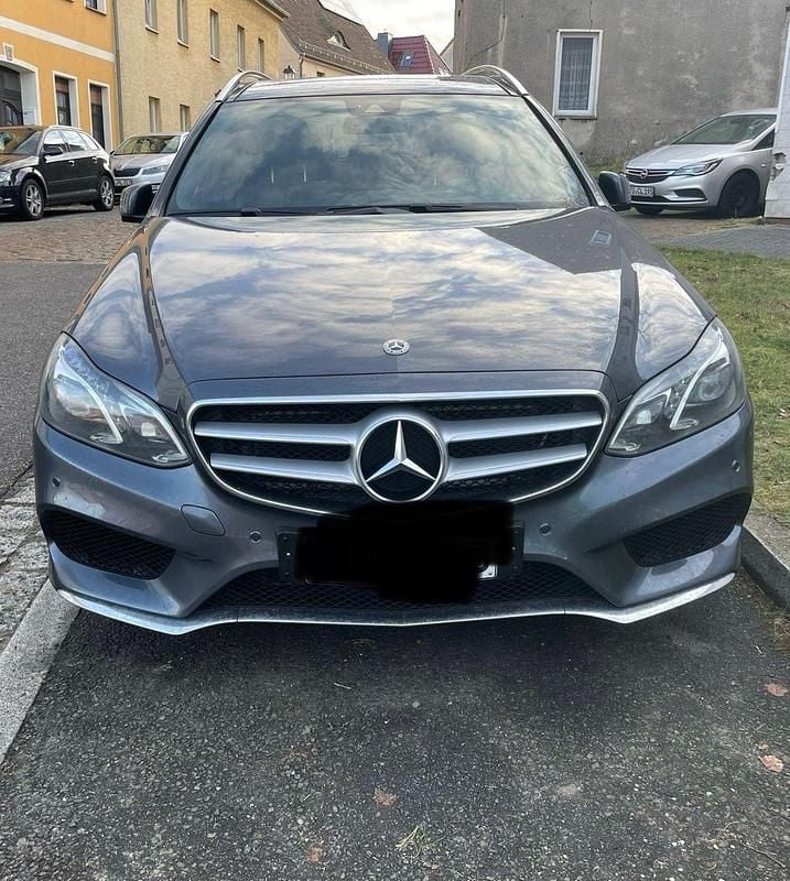 Gebraucht Mercedes E400 Avantgarde 333 PS (244 kW) 2015 Grau Kombi