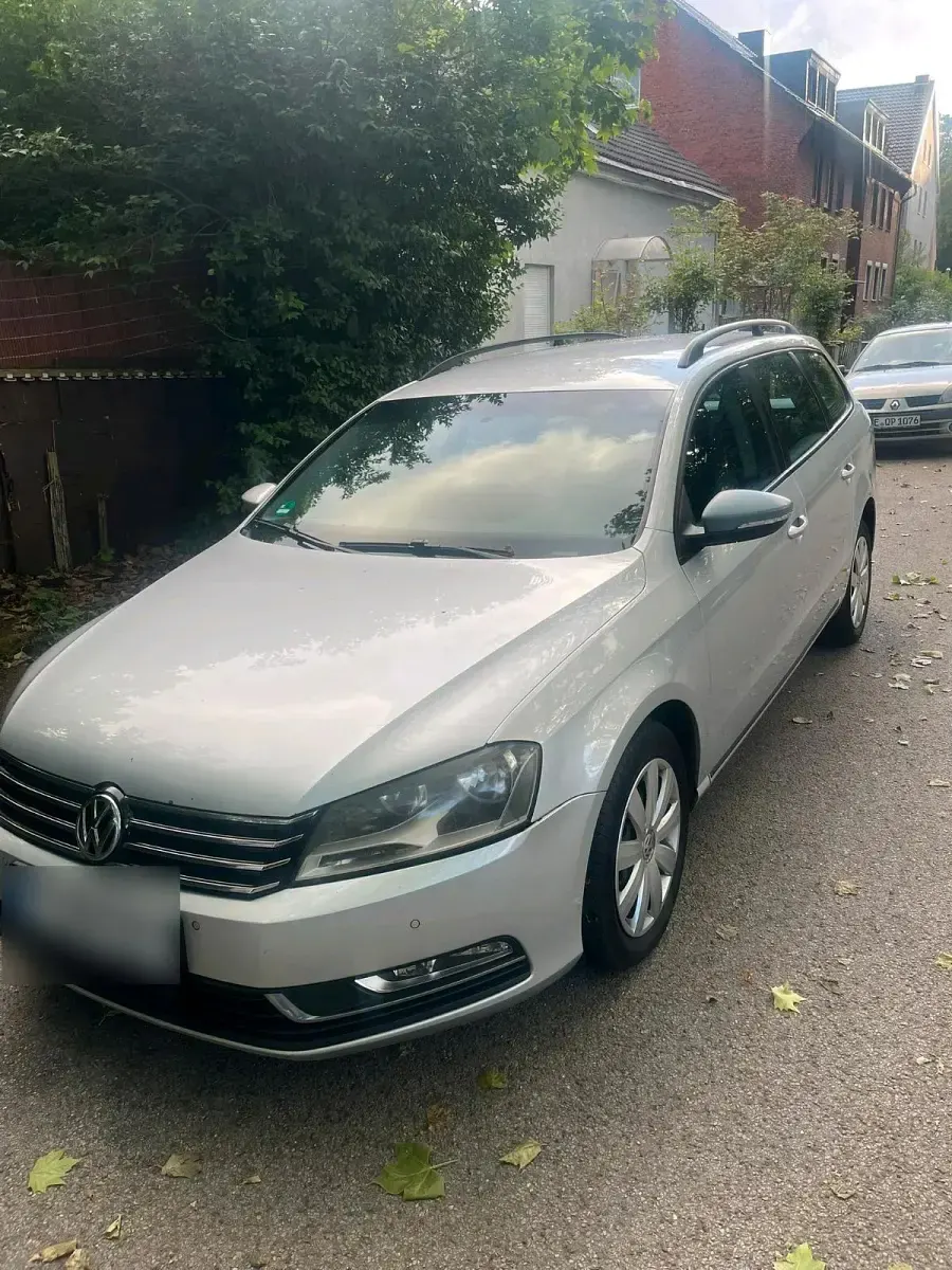 Gebraucht VW Passat 140 PS (102 kW) 2012 Silber Kombi