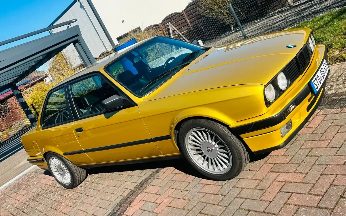 Gebraucht BMW 325 230 PS (169 kW) 1991 Gold Coupé
