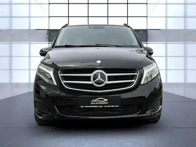 Gebraucht Mercedes V250 Edition 190 PS (139 kW) 2016 Obsidianschwarz metallic Van / Kleinbus