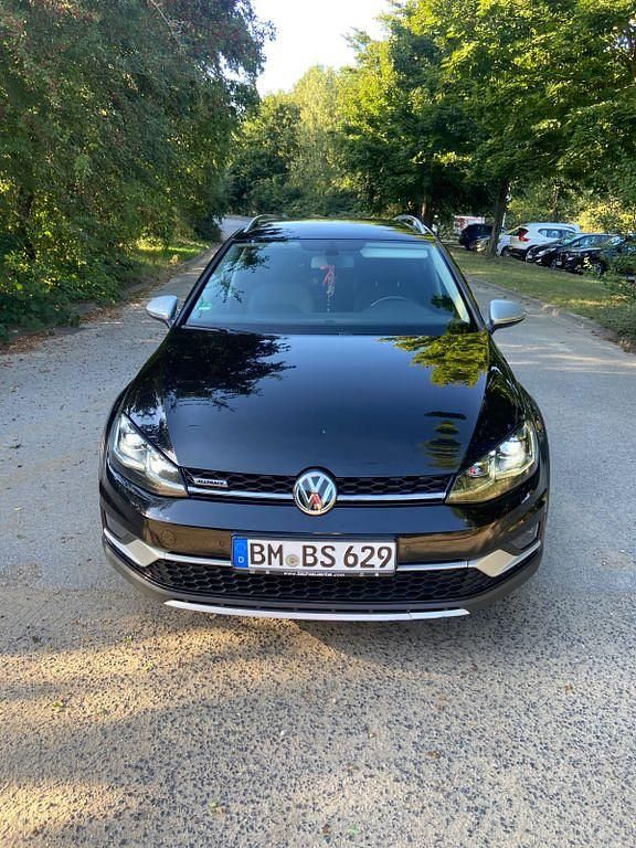 Schwarz Gebraucht 2017 VW Golf Alltrack Kombi | 11.900 € (Fairer Preis) - Bild 1/4