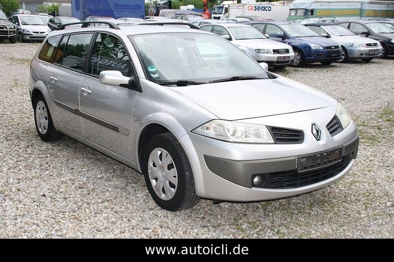Gebraucht Renault Mégane II 111 PS (81 kW) 2006 Silber Limousine