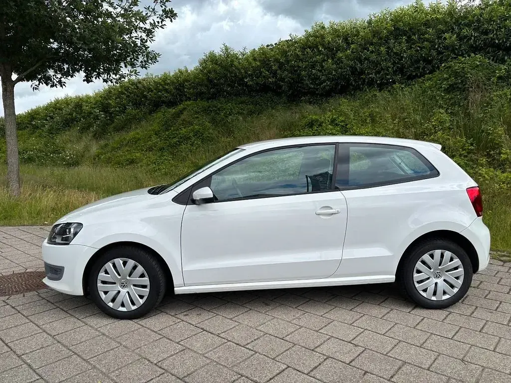 Gebraucht VW Polo Comfortline 86 PS (63 kW) 2010 Weiß Kleinwagen