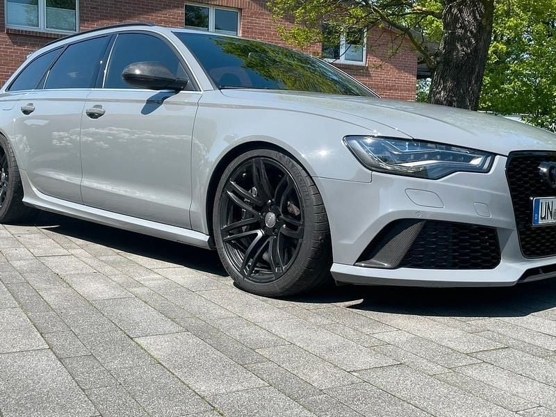 Grau Gebraucht 2013 Audi RS6 Kombi | 64.500 € - Bild 1/4