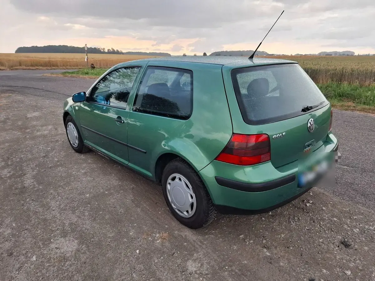 Gebraucht VW Golf IV Edition 75 PS (55 kW) 2000 Grün Limousine