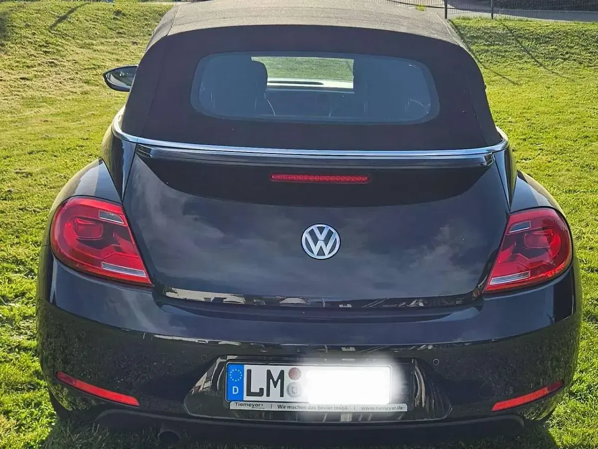 Gebraucht VW Beetle Cabriolet Allstar 105 PS (77 kW) 2016 Schwarz Cabrio