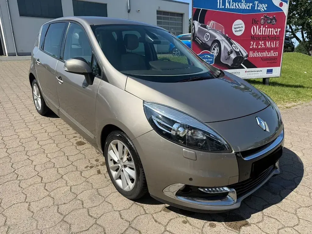 Gebraucht Renault Scénic III Bose Edition 140 PS (102 kW) 2012 Braun Van / Kleinbus