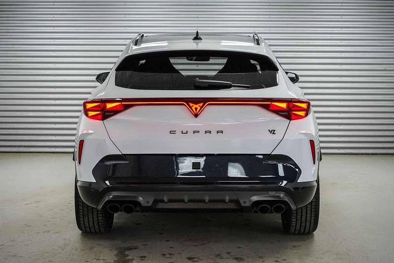 Neu Cupra Formentor VZ 333 PS (244 kW) 2025 Glacial white SUV