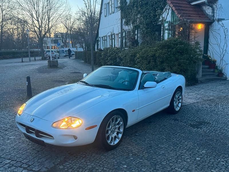 Gebraucht Jaguar XK8 284 PS (208 kW) 1998 Weiß Cabrio