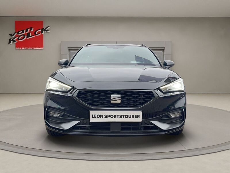 Schwarz Gebraucht 2023 Seat Leon FR Kombi | 29.900 € (Teuer) - Bild 1/4