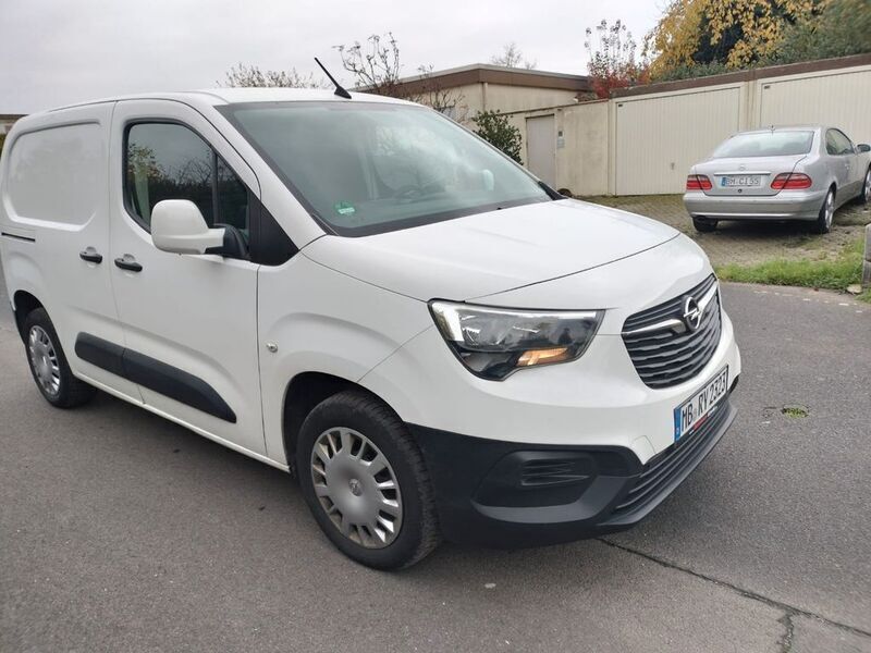 Gebraucht Opel Combo 102 PS (75 kW) 2019 Weiß Van / Kleinbus