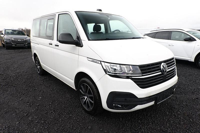 Gebraucht VW T6.1 Trendline 150 PS (110 kW) 2022 Candyweiß Van