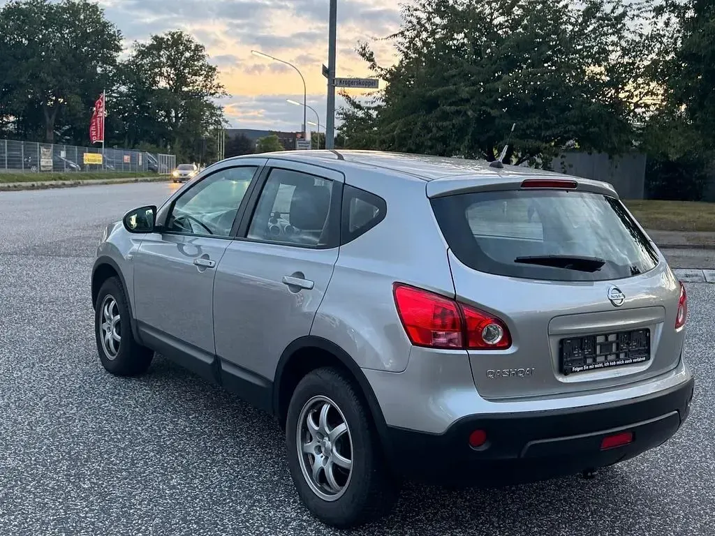 Gebraucht Nissan Qashqai Acenta 141 PS (103 kW) 2007 Silber SUV