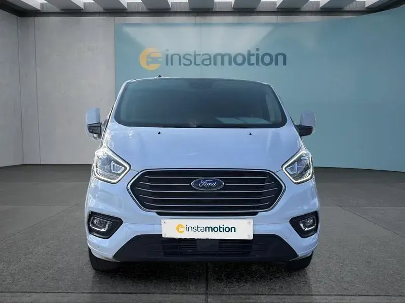 Gebraucht Ford Tourneo Custom 170 PS (125 kW) 2023 Weiß Van