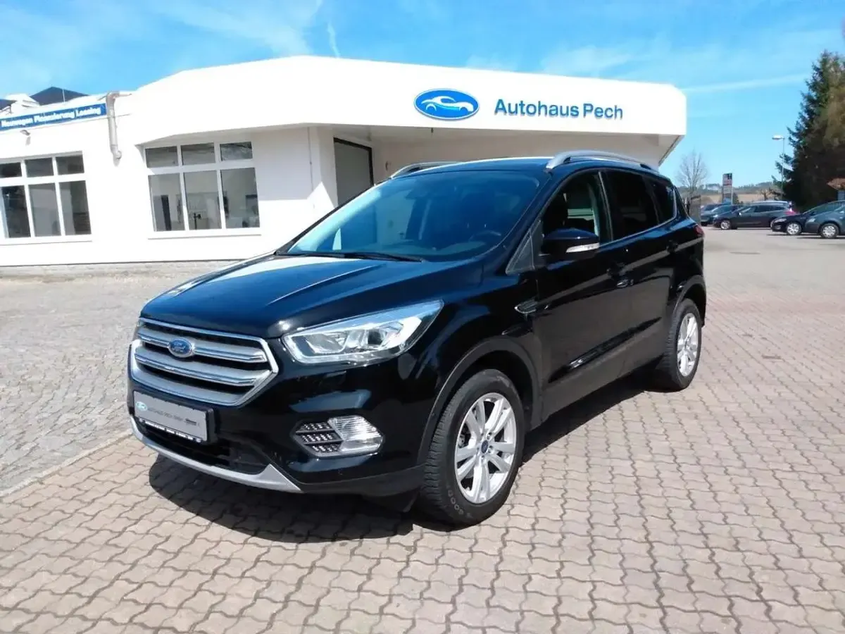Gebraucht Ford Kuga Cool & Connect 150 PS (110 kW) 2019 Iridiumschwarzmica SUV