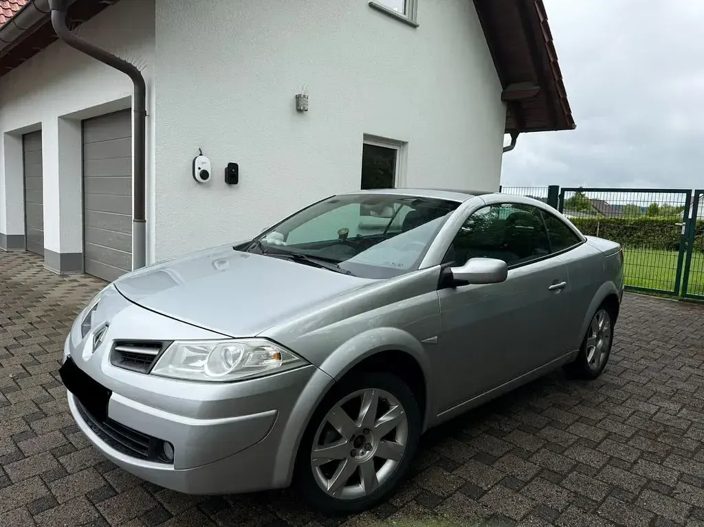 Gebraucht Renault Mégane Cabriolet 111 PS (81 kW) 2008 Silber Cabrio