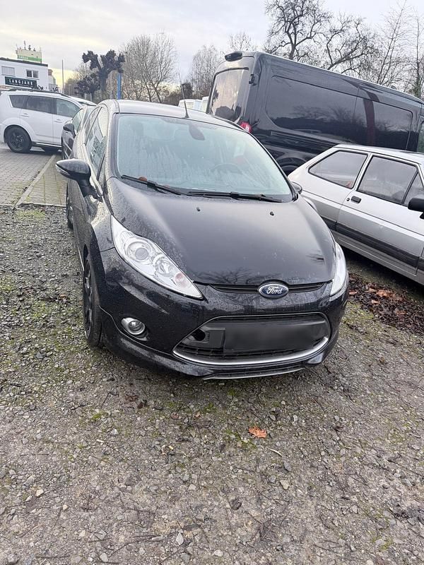 Gebraucht Ford Fiesta 135 PS (99 kW) 2012 Schwarz Kleinwagen