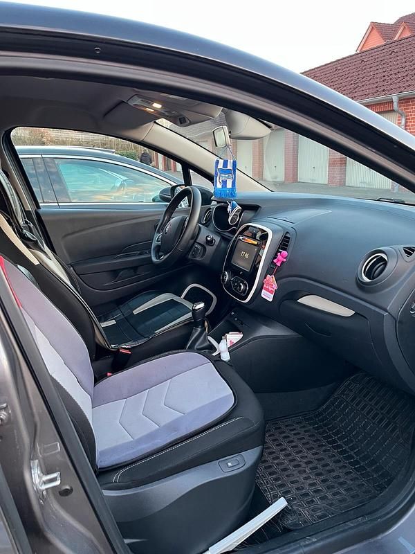 Gebraucht Renault Captur 90 PS (66 kW) 2017 Grau SUV