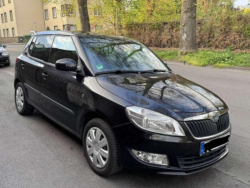 Gebraucht Skoda Fabia 60 PS (44 kW) 2010 Schwarz Kleinwagen