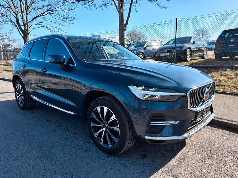 Gebraucht Volvo XC60 Plus 197 PS (144 kW) 2023 Blau SUV