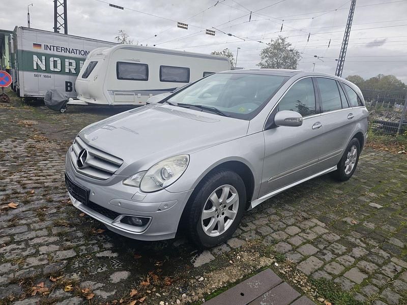 Gebraucht Mercedes R320 224 PS (164 kW) 2006 Silber Van / Kleinbus