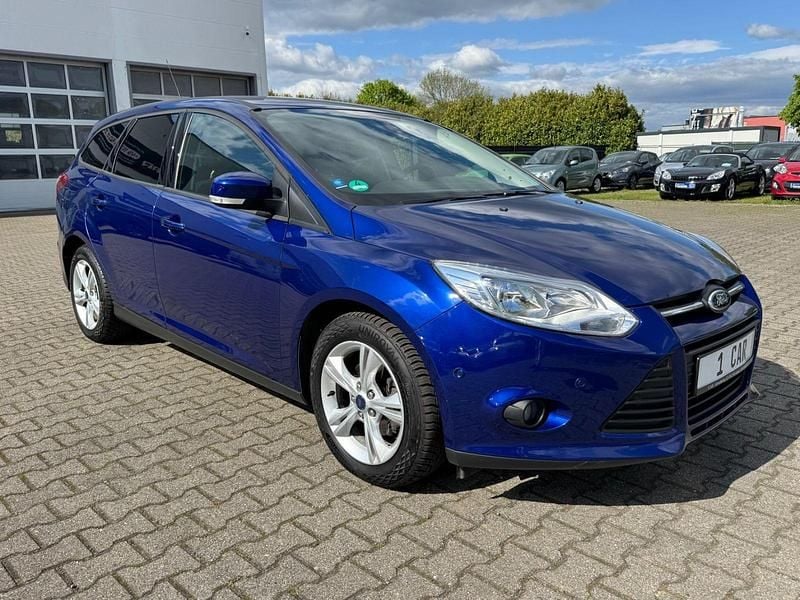 Usata Ford Focus 101 CV (74 kW) 2014 Blu Station wagon