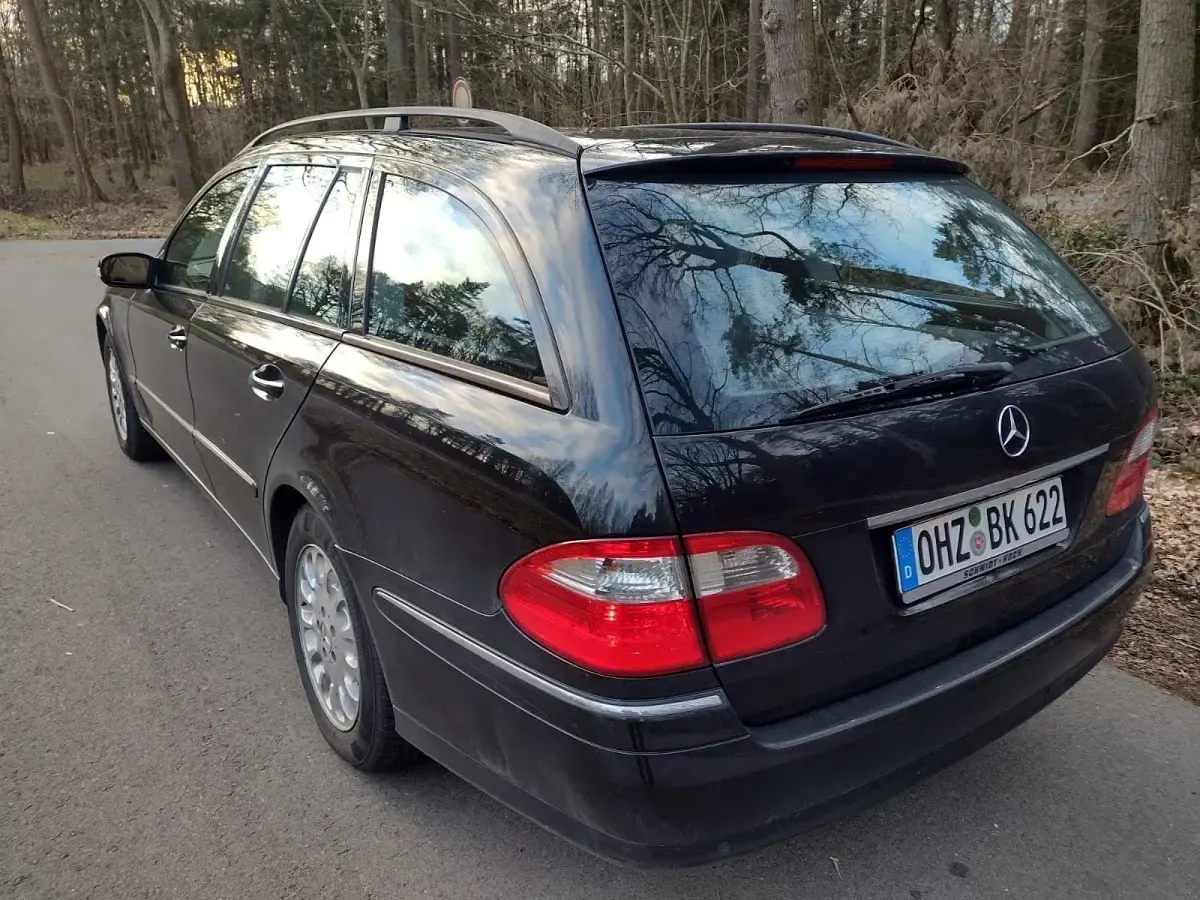 Brugt Mercedes E220 Elegance 150 HK (110 kW) 2004 Sort Sedan