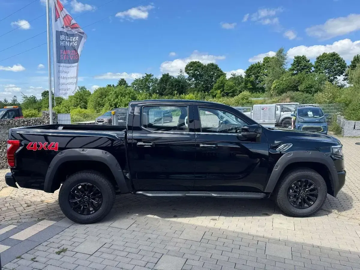 Neu Foton 4 173 PS (127 kW) 2025 Schwarz Pickup