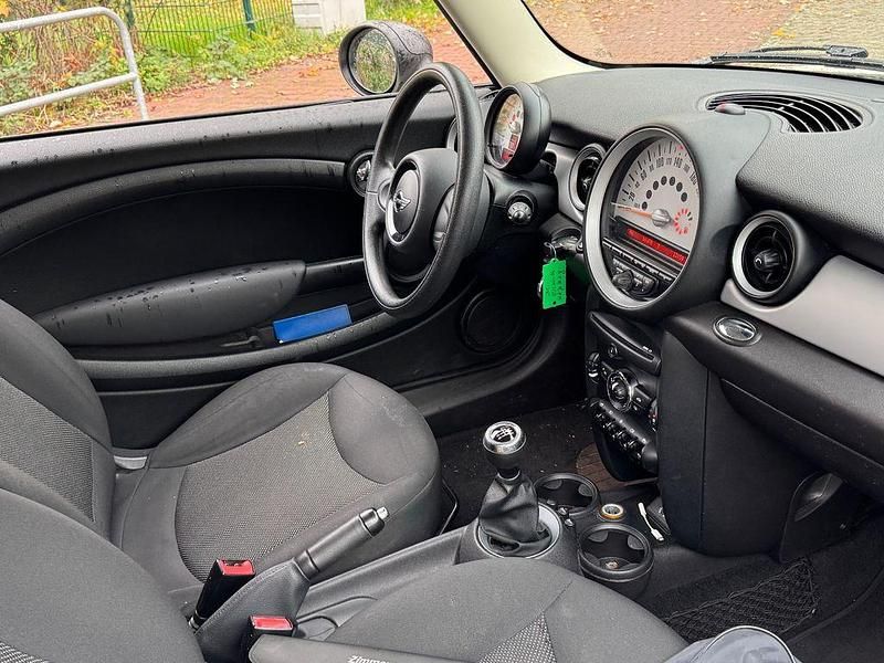 Gebraucht Mini ONE 90 PS (66 kW) 2012 Weiß Kleinwagen