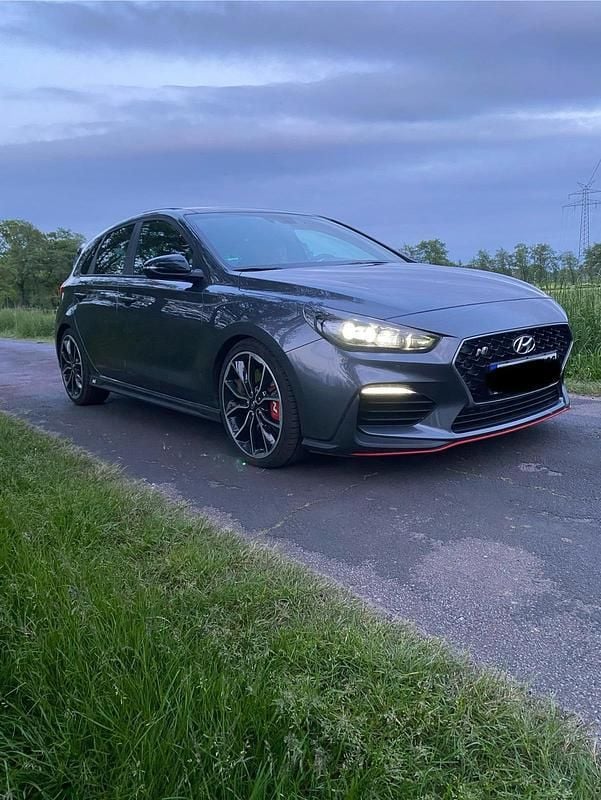 Grau Gebraucht 2020 Hyundai i30 N Performance Limousine | 25.000 € (Guter Preis) - Bild 1/4