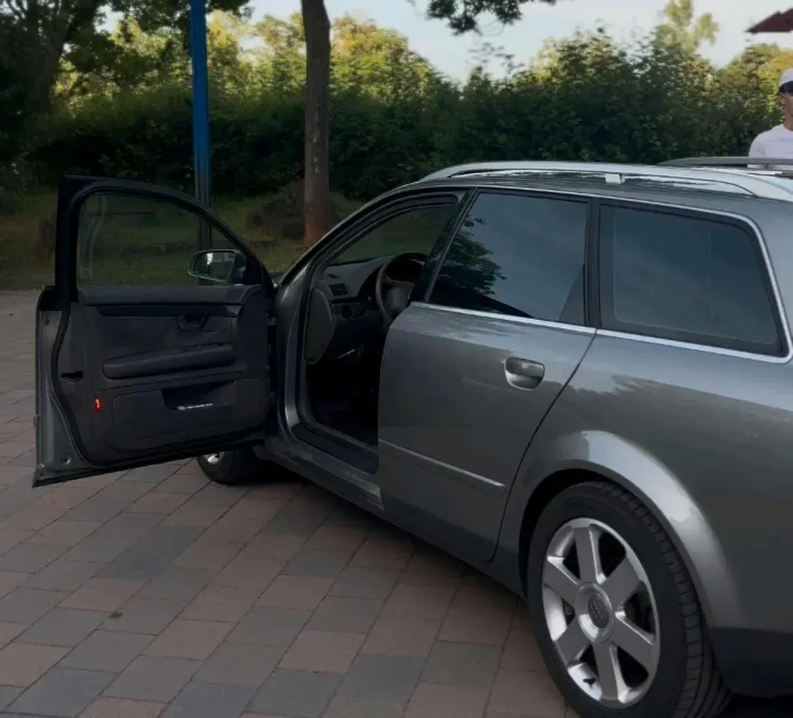 Gebraucht Audi A4 131 PS (96 kW) 2002 Silber Kombi