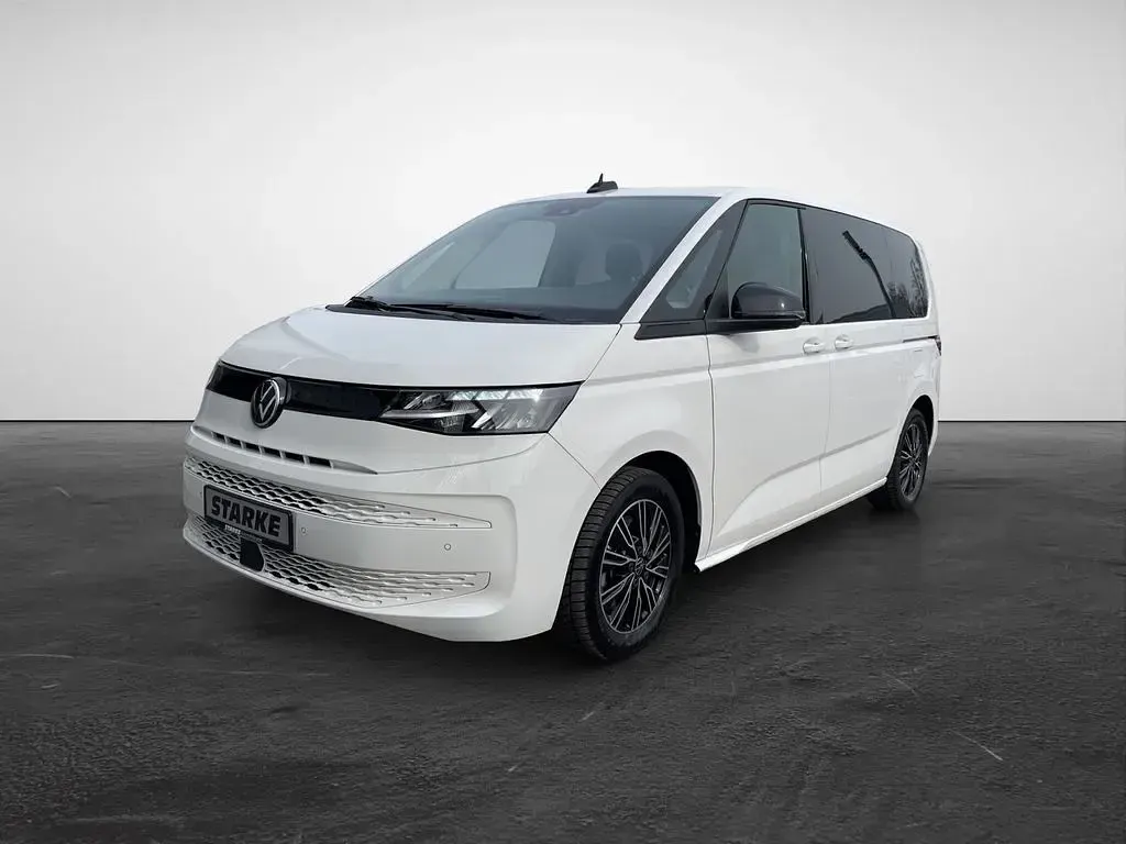 Gebraucht VW Multivan Basis 150 PS (110 kW) 2024 Weiß (candyweiß) Van / Kleinbus