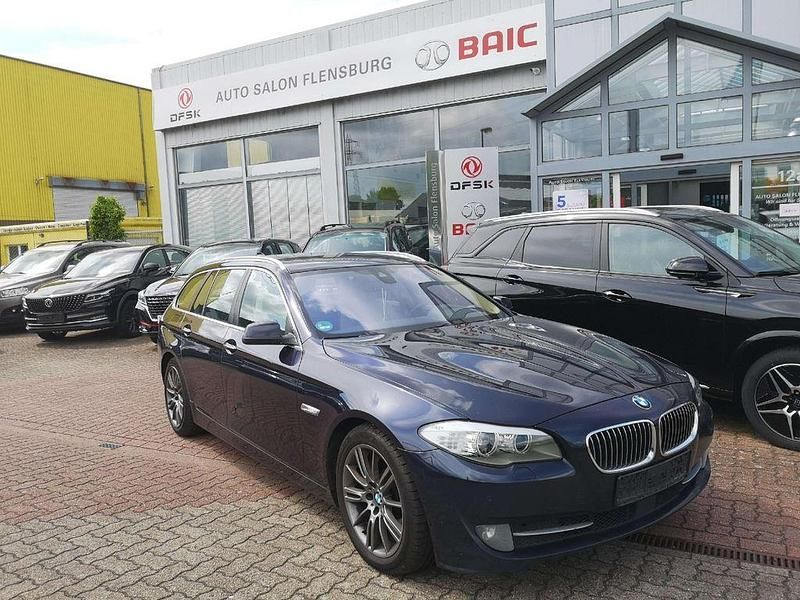 Blau Gebraucht 2013 BMW 530 Comfort Edition Kombi | 6.850 € - Bild 1/4