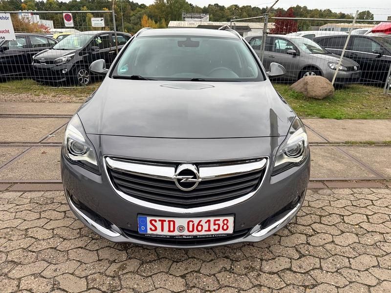 Gebraucht Opel Insignia 140 PS (102 kW) 2016 Grau Kombi