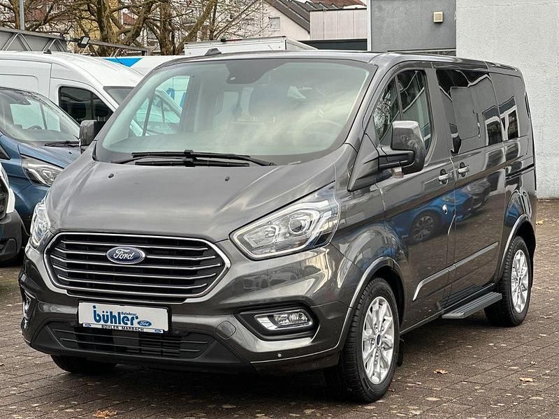 Grau Gebraucht 2023 Ford Tourneo Titanium Kombi | 40.990 € (Guter Preis) - Bild 1/4